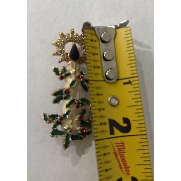 Vintage White Christmas Candle with Holly Gold Tone Brooch Pin Enamel‎ - Picture 5 of 6